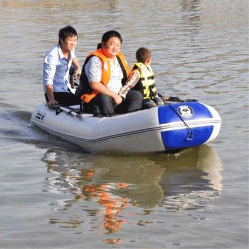 江门公园游玩充气漂流船